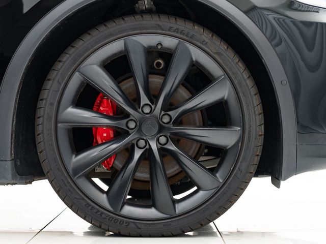 Tesla MODEL X 2020-04 8271-12