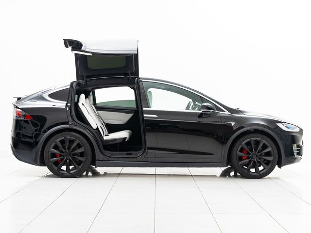 Tesla MODEL X 2020-04 8271-10