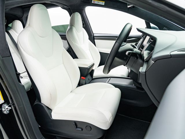 Tesla MODEL X 2020-04 8271-14