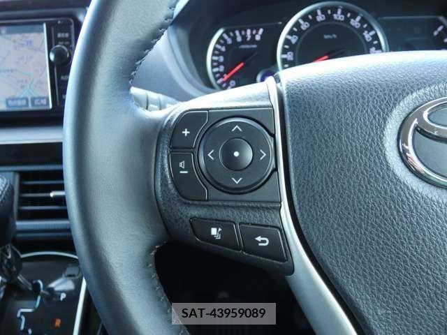 Toyota VOXY 2016-01 208517-13