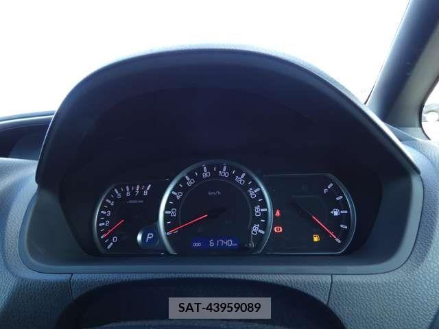 Toyota VOXY 2016-01 208517-14