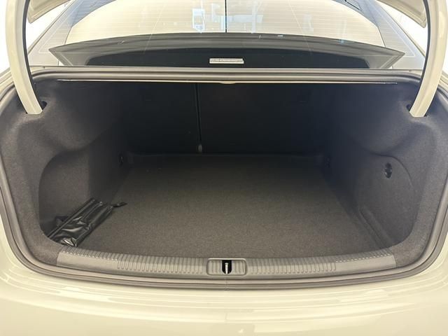 Audi A3 SEDAN 2018-11 17349-15