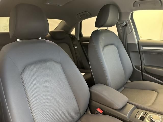 Audi A3 SEDAN 2018-11 17349-13