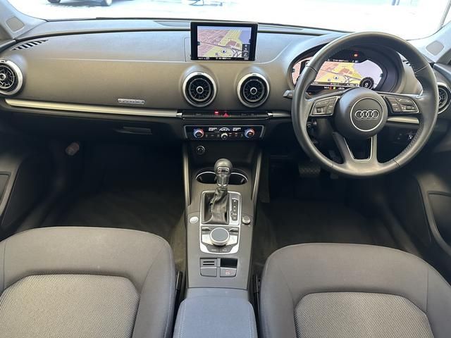 Audi A3 SEDAN 2018-11 17349-6