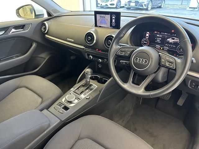 Audi A3 SEDAN 2018-11 17349-7