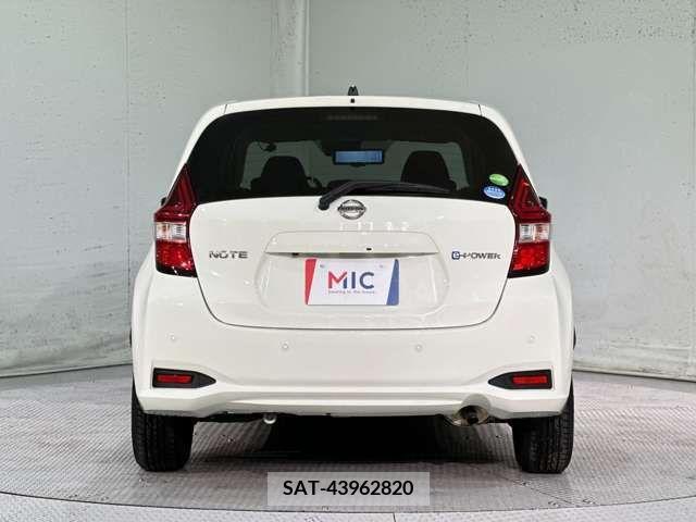 Nissan NOTE 2019-05 305494-9