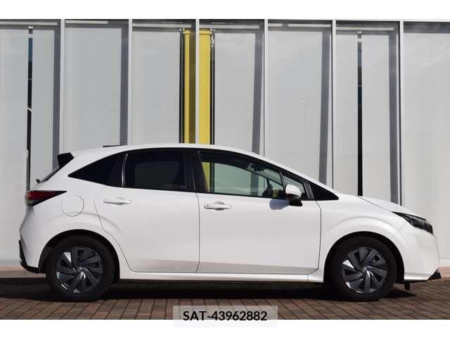 Nissan NOTE 2022-04 302489-2