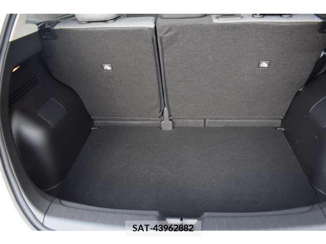 Nissan NOTE 2022-04 302489-7