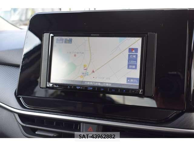Nissan NOTE 2022-04 302489-6
