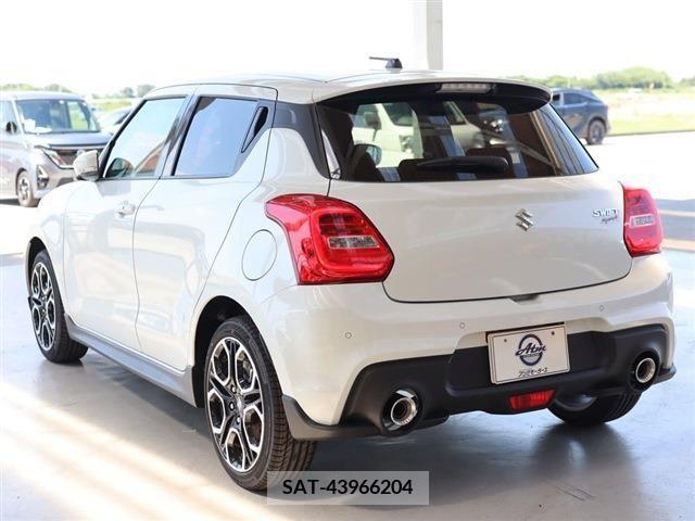 Suzuki SWIFT 2023-10 343835-27
