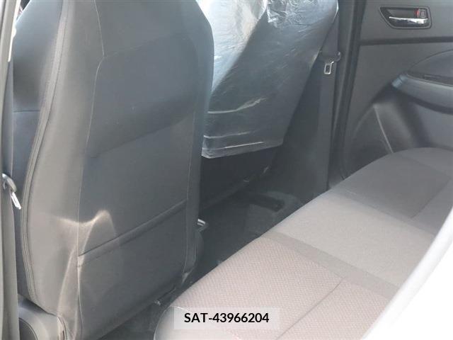 Suzuki SWIFT 2023-10 343835-12