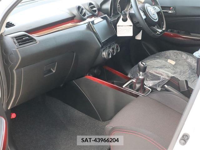 Suzuki SWIFT 2023-10 343835-10
