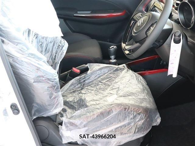 Suzuki SWIFT 2023-10 343835-9