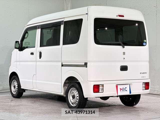 Suzuki EVERY 2017-05 301594-10