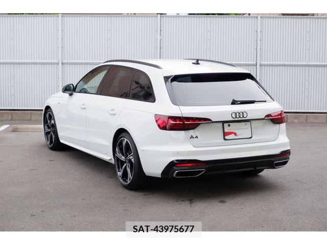 Audi A4 2023-03 292607-2