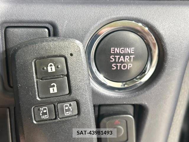 Toyota VOXY 2015-11 336669-6
