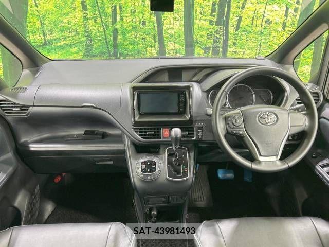 Toyota VOXY 2015-11 336669-1