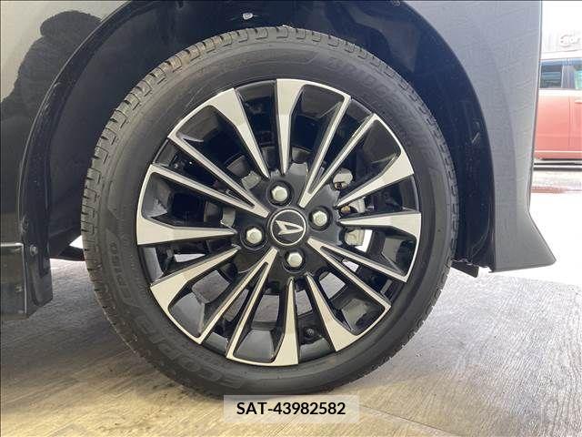 Daihatsu TANTO CUSTOM 2022-10 372723-7