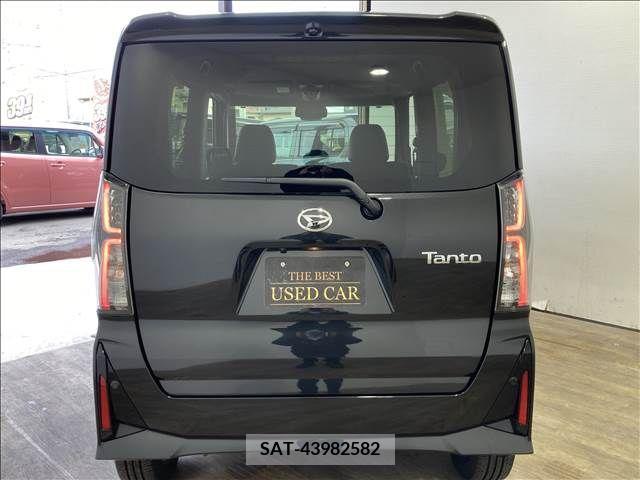 Daihatsu TANTO CUSTOM 2022-10 372723-3