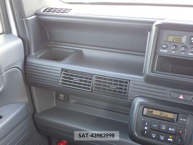 Honda N-VAN 2020-02 221916-12