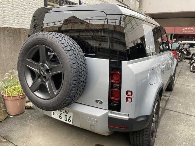 ROVER DEFENDER 2022-01 194744-0