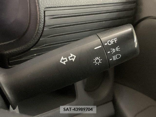 Honda N-VAN 2020-04 209861-16
