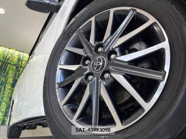Toyota VOXY 2015-10 370287-14