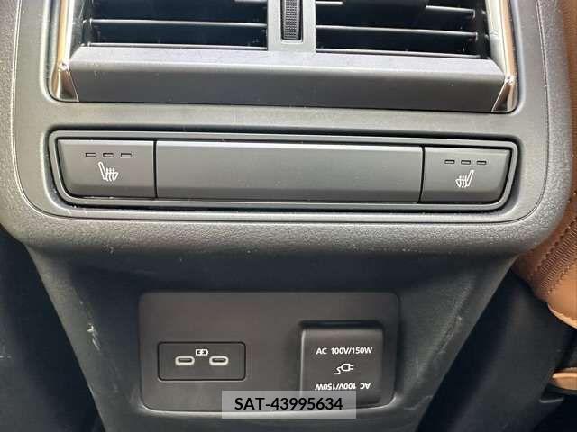 Mazda CX-60 2022-08 295987-7