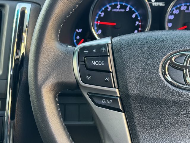 Toyota MARK X 2012-03 185275-14