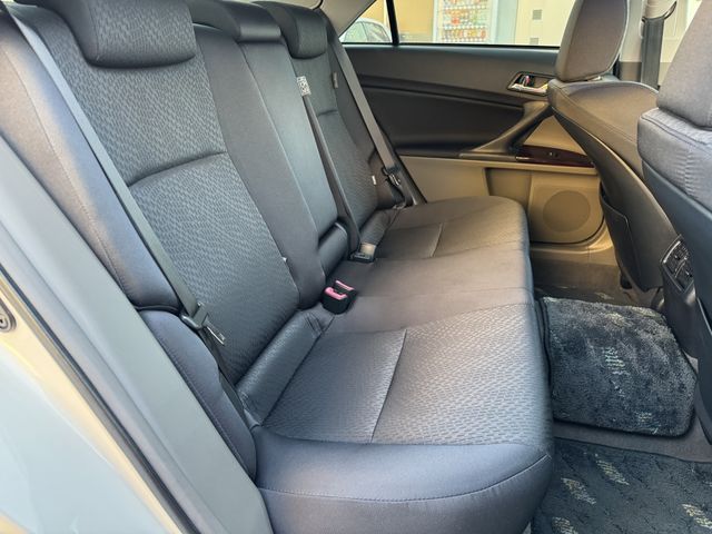 Toyota MARK X 2012-03 185275-22