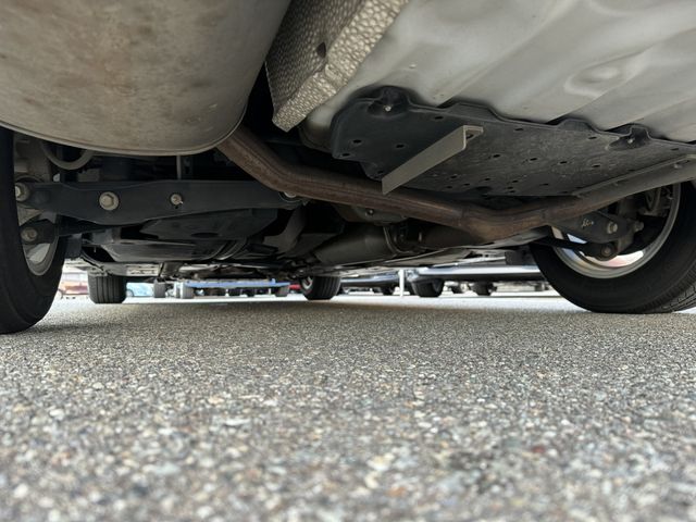 Toyota MARK X 2012-03 185275-28