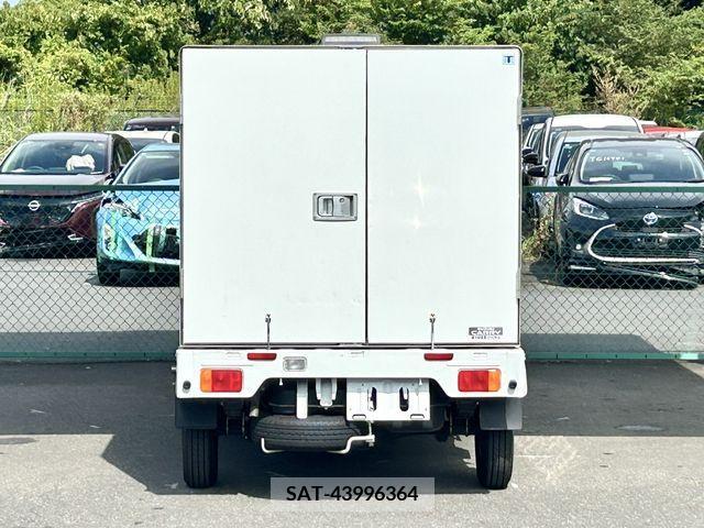 Suzuki CARRY TRUCK 2018-06 357619-10