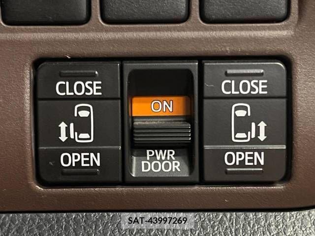 Toyota ESQUIRE 2015-03 218706-5
