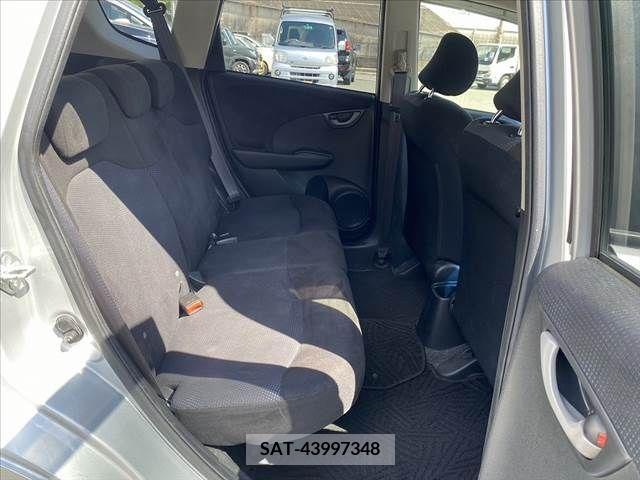 Honda FIT 2013-06 303303-17