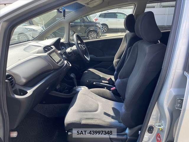 Honda FIT 2013-06 303303-16