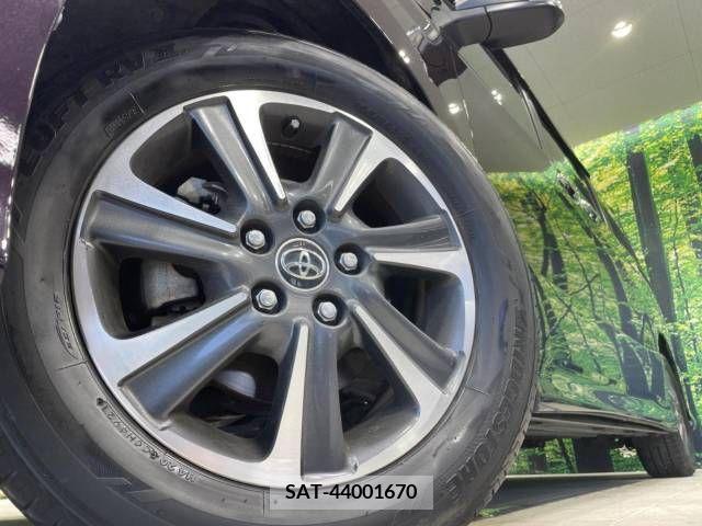Toyota VOXY 2018-08 370293-12