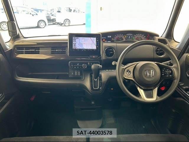Honda N BOX CUSTOM 2018-03 221475-1