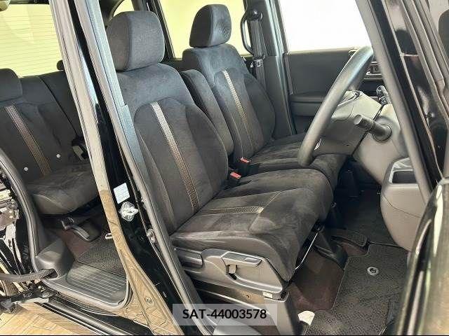 Honda N BOX CUSTOM 2018-03 221475-4