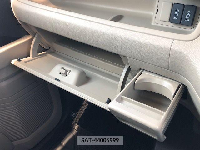 Honda N BOX 2019-04 344048-24