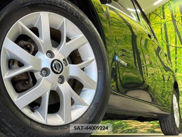Nissan NOTE 2018-10 255719-13