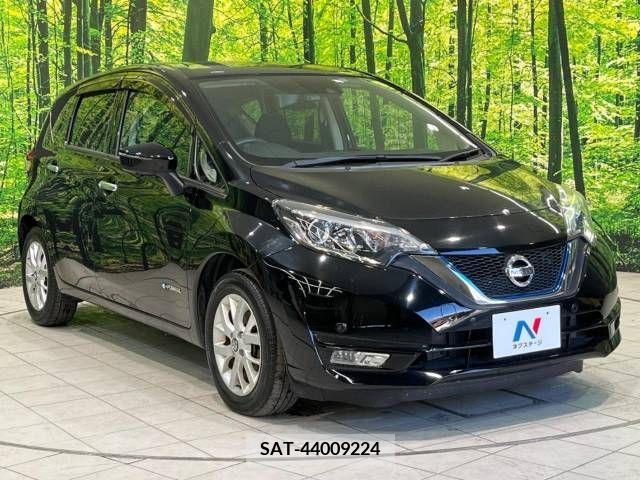 Nissan NOTE 2018-10 255719-16