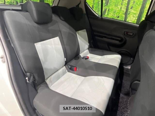 Toyota AQUA 2013-08 314163-9