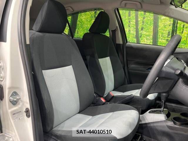 Toyota AQUA 2013-08 314163-8