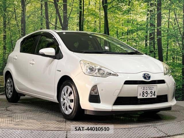 Toyota AQUA 2013-08 314163-16