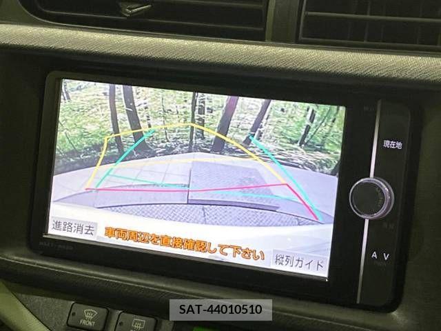 Toyota AQUA 2013-08 314163-3