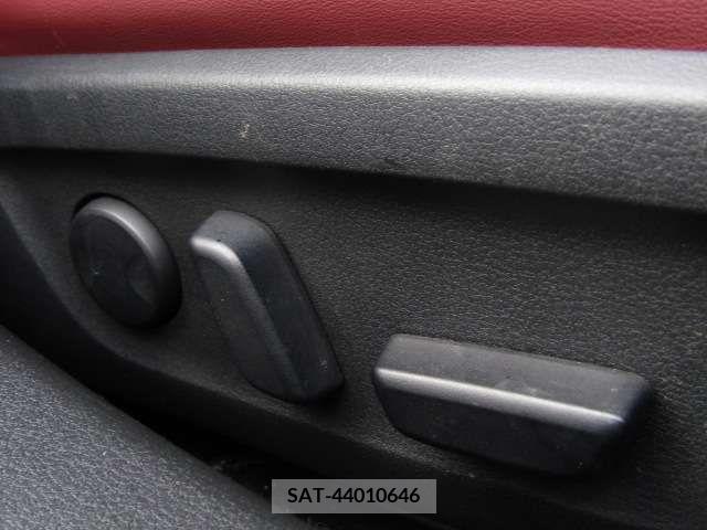 Mazda MAZDA3 2019-08 220079-17