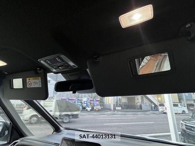 Toyota VOXY 2022-10 342740-20