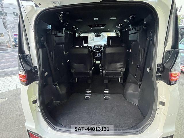 Toyota VOXY 2022-10 342740-26
