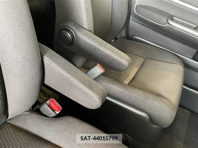Honda e 2020-11 378115-24