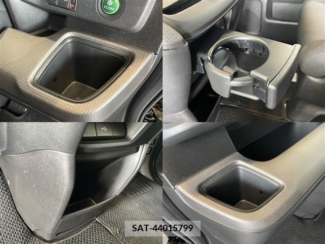 Honda e 2020-11 378115-21